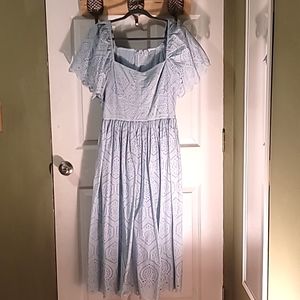 Ivy City Light Blue Sweetheart Neckline Fluttersleeve Dress - Size Medium